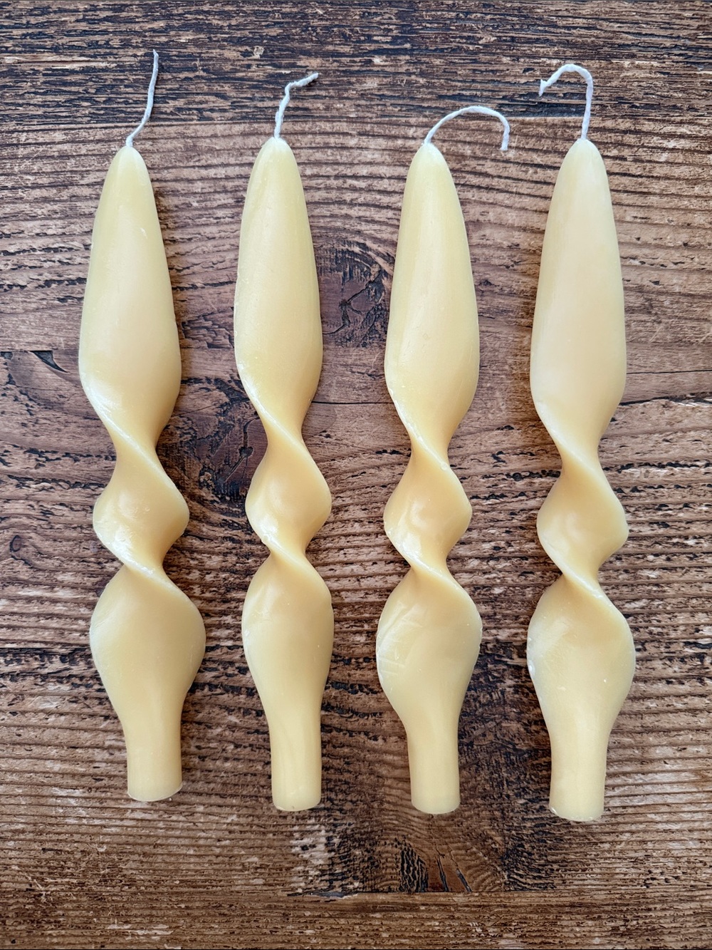 4 | Unscented Ribbon Twisted Candles